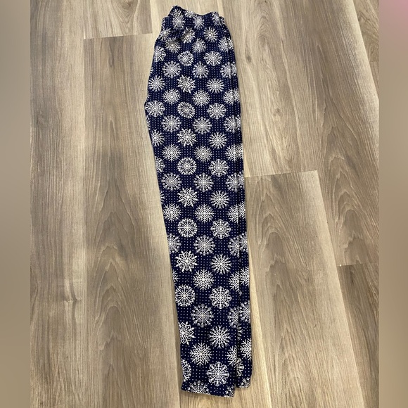 Sweetlegs snowflake pattern leggings OS - Picture 2 of 2